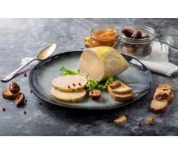 Lobe de foie gras de canard entier mi-cuit (suggestion de présentation)
Crédit photo : Studio End